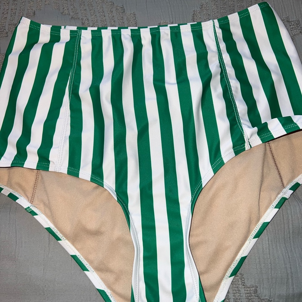 NWOT Kortni Jeane Green and White Striped Bikini Bottom